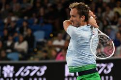 开云体育在线-关于澳大利亚网球队横扫日本网球队，梅德韦杰夫制霸全场的信息