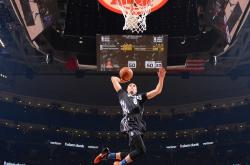 开云体育中国官网-冰与火之歌，爱德华兹关键战封神，骑士铁骑踏破公牛荆棘阵