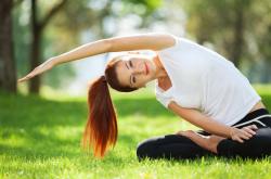 开云APP-拉塞尔统治全场，梅赛德斯上演惊天翻盘，雷诺车队梦碎银石