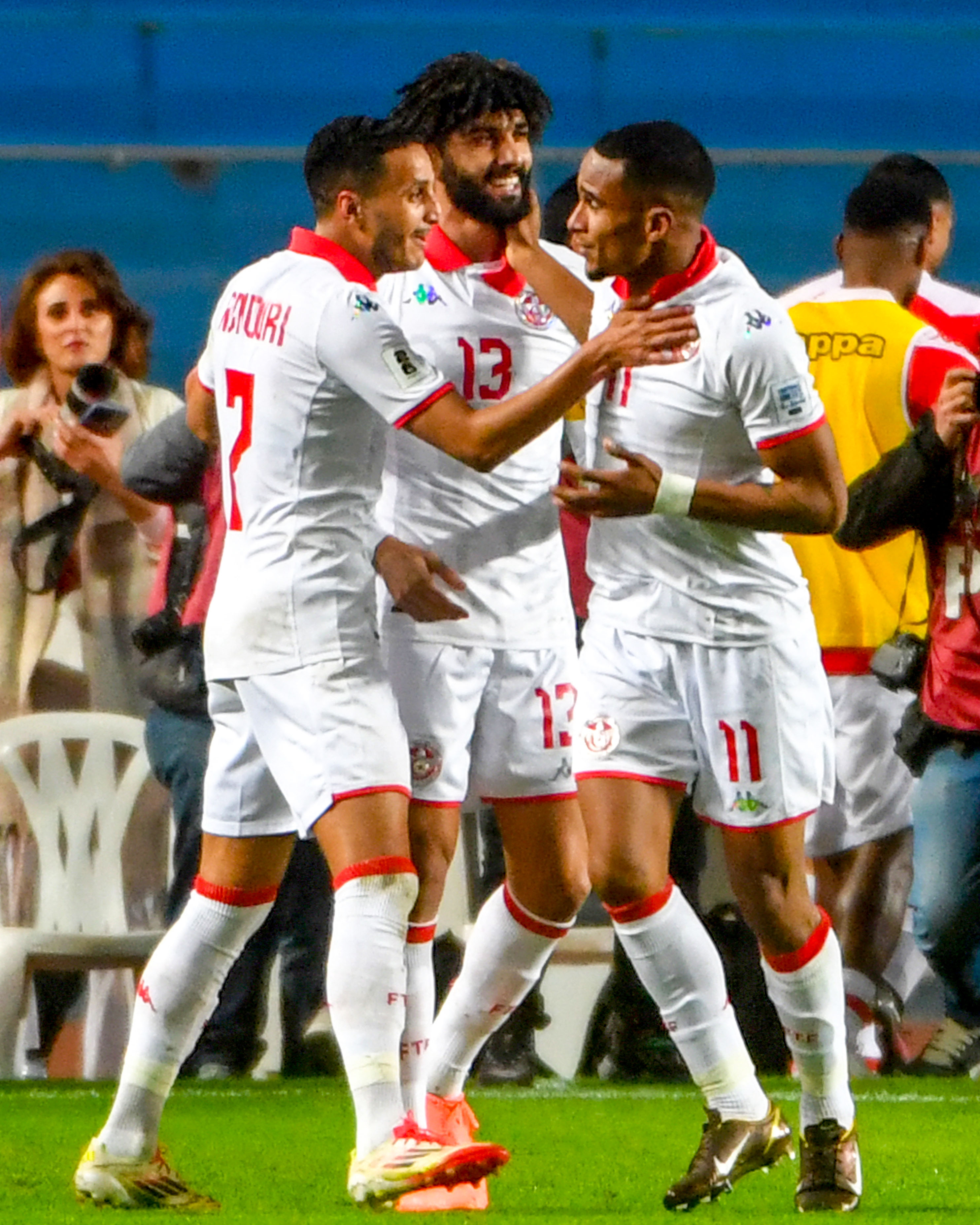 关于场上打破僵局,广东队进攻连续得分锁定胜局的信息 关于场上打破僵局,广东队进攻连续得分锁定胜局的信息