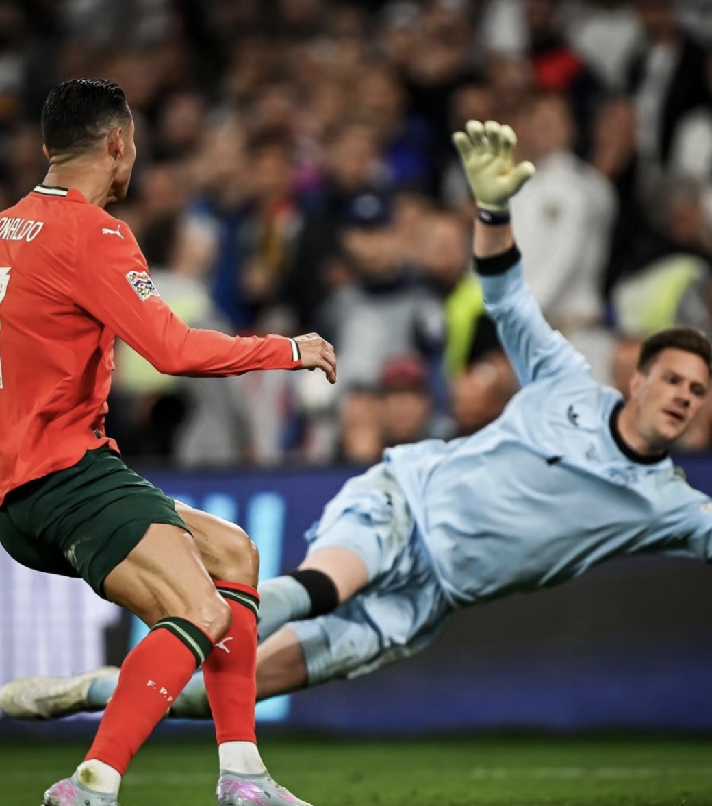 尤文翻盘英格兰，C罗刷新纪录