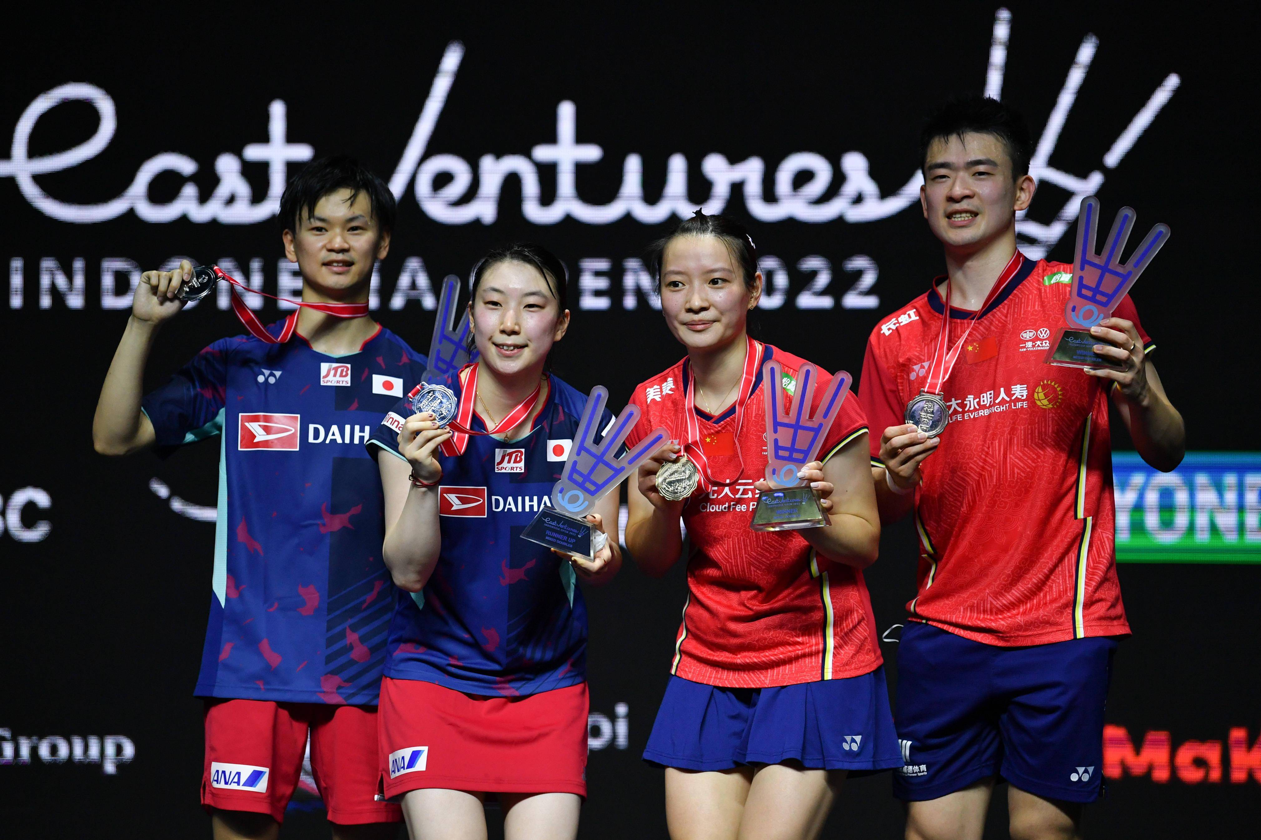 包含韩国队鏖战印尼队，郑思维高光表现的词条