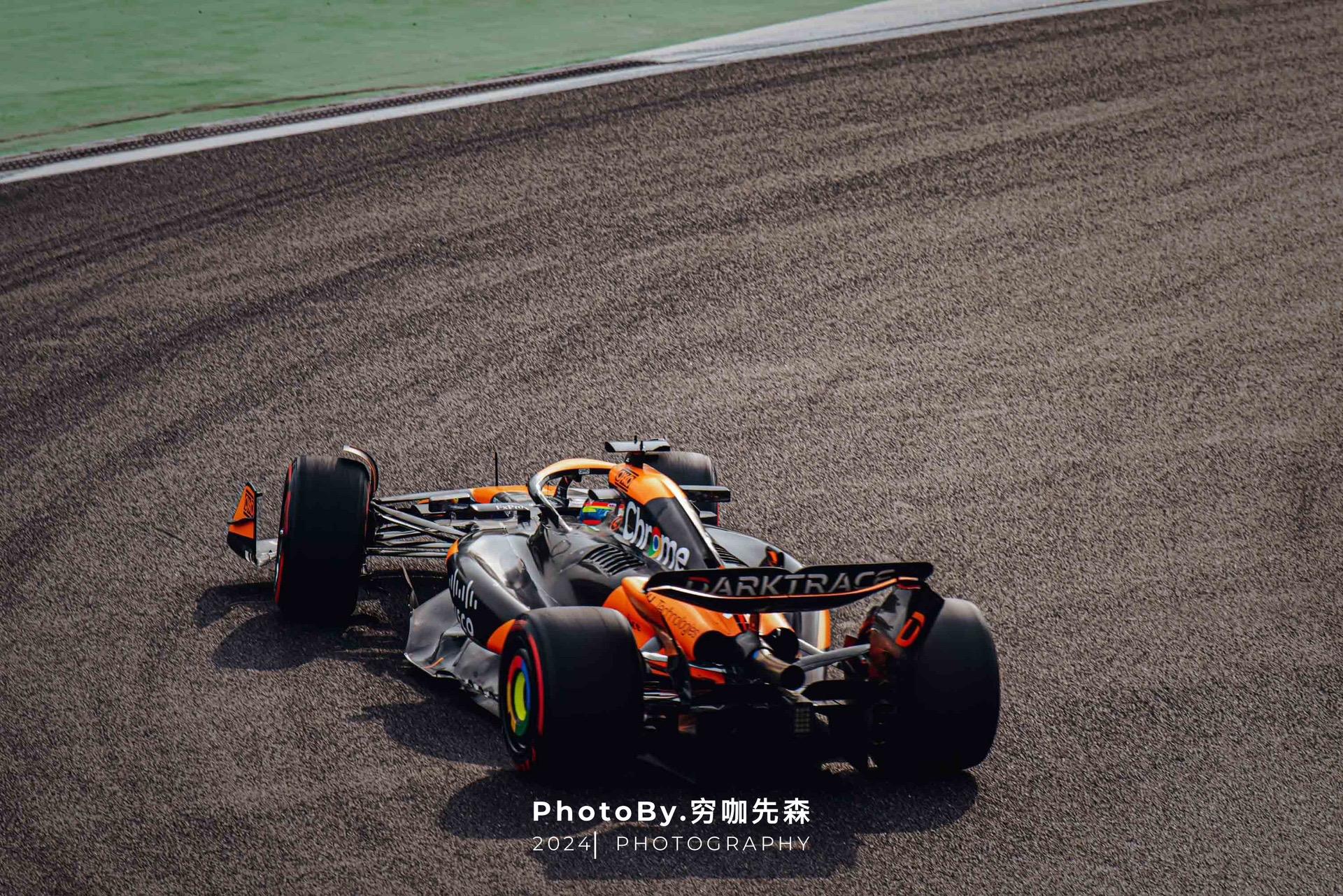 雷诺车队翻盘迈凯伦，勒克莱尔高光表现