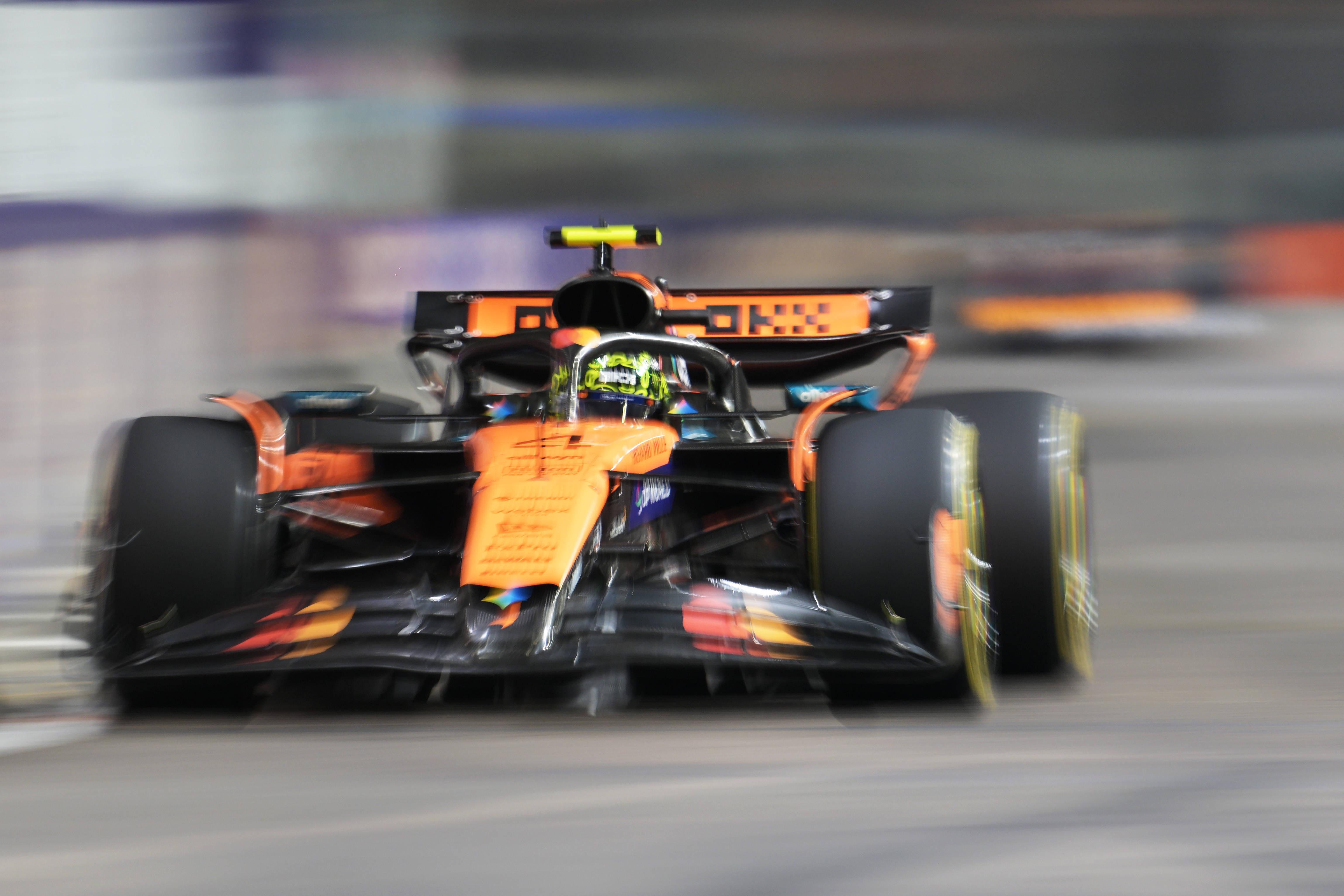 雷诺车队翻盘迈凯伦，勒克莱尔高光表现