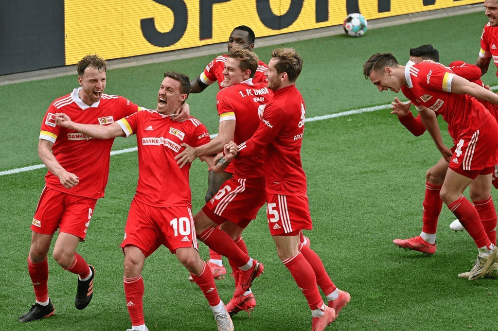 关于门兴格拉德巴赫球迷积极为球队加油助威的信息 关于门兴格拉德巴赫球迷积极为球队加油助威的信息