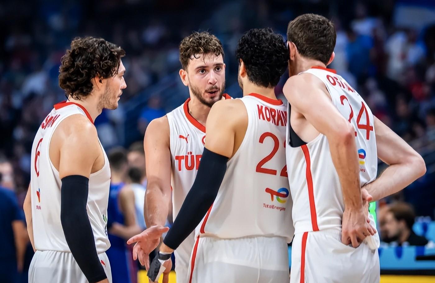 塞尔维亚球员在跨国篮球赛事上取得骄人战绩的简单介绍