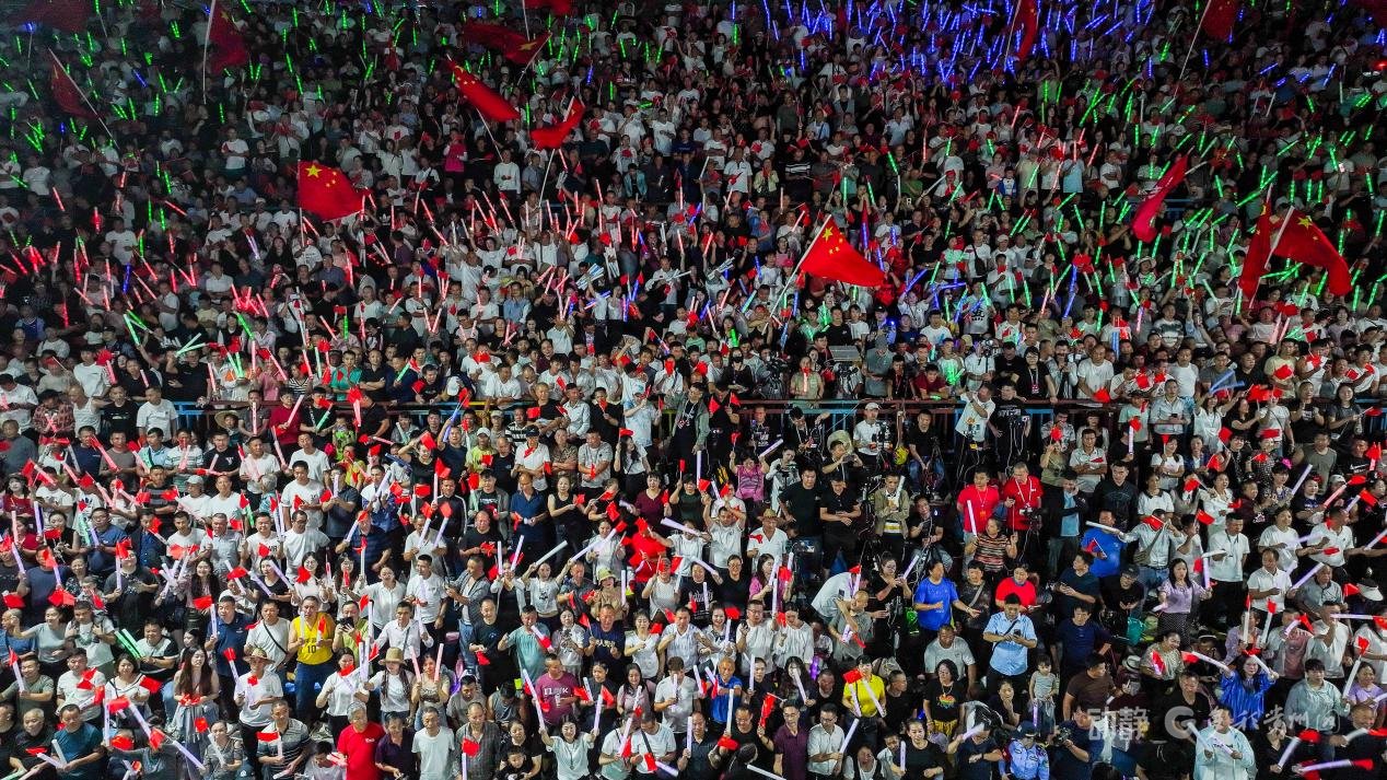 激烈比拼中,冠军终将崭露头角 激烈比拼中,冠军终将崭露头角