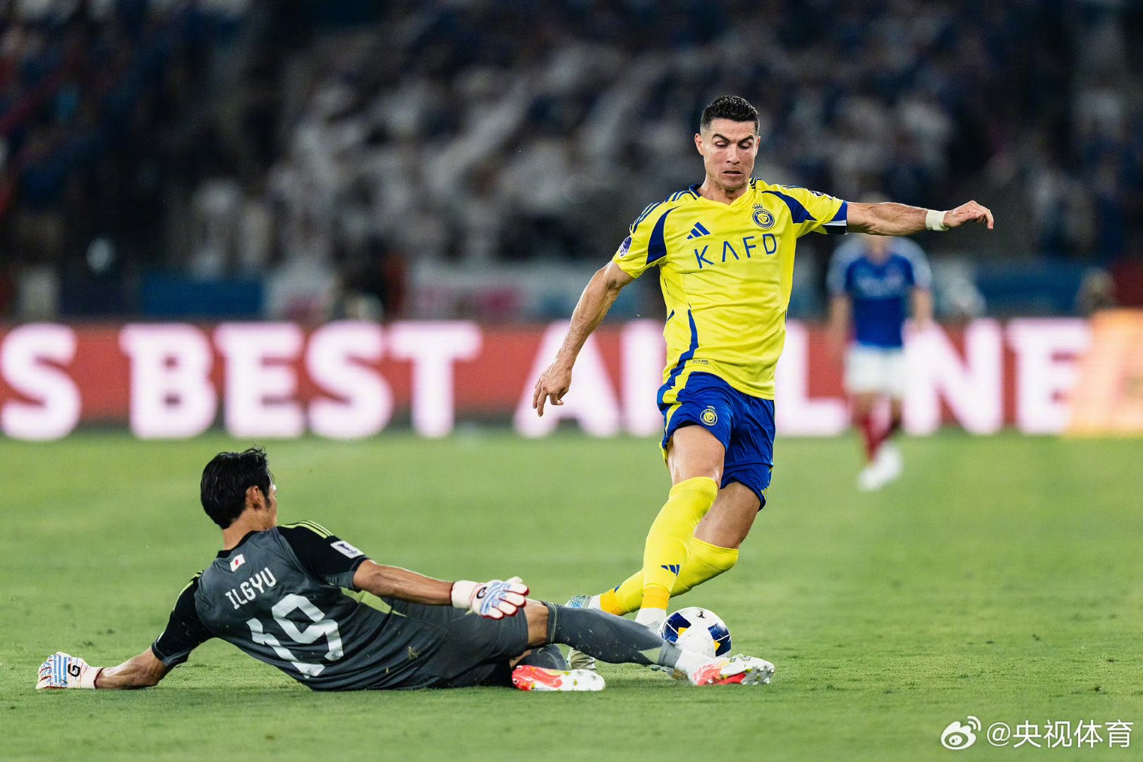 塞尔维亚队取得胜利，晋级机会大增