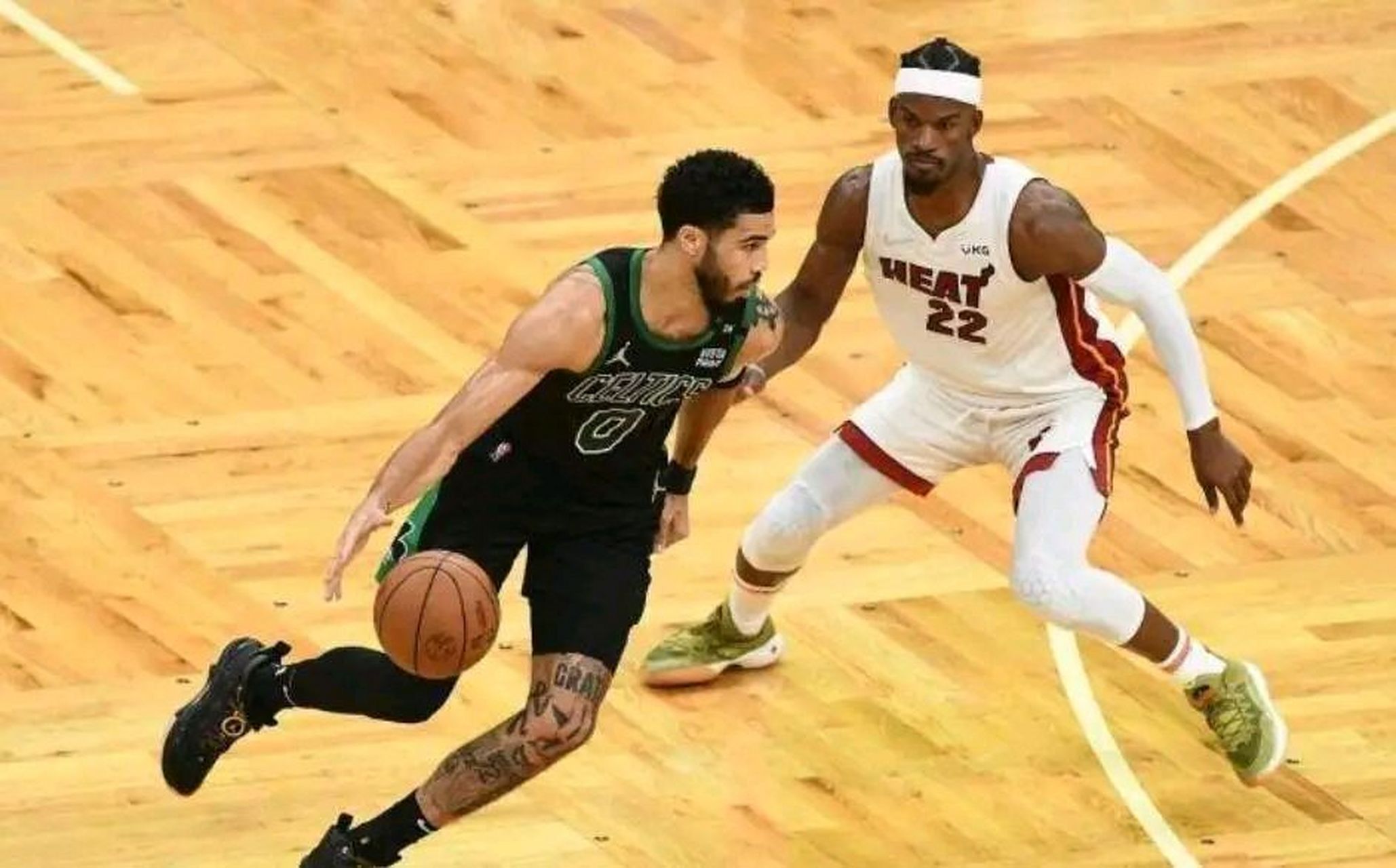 包含山东队逆转热火，塔图姆关键制胜的词条