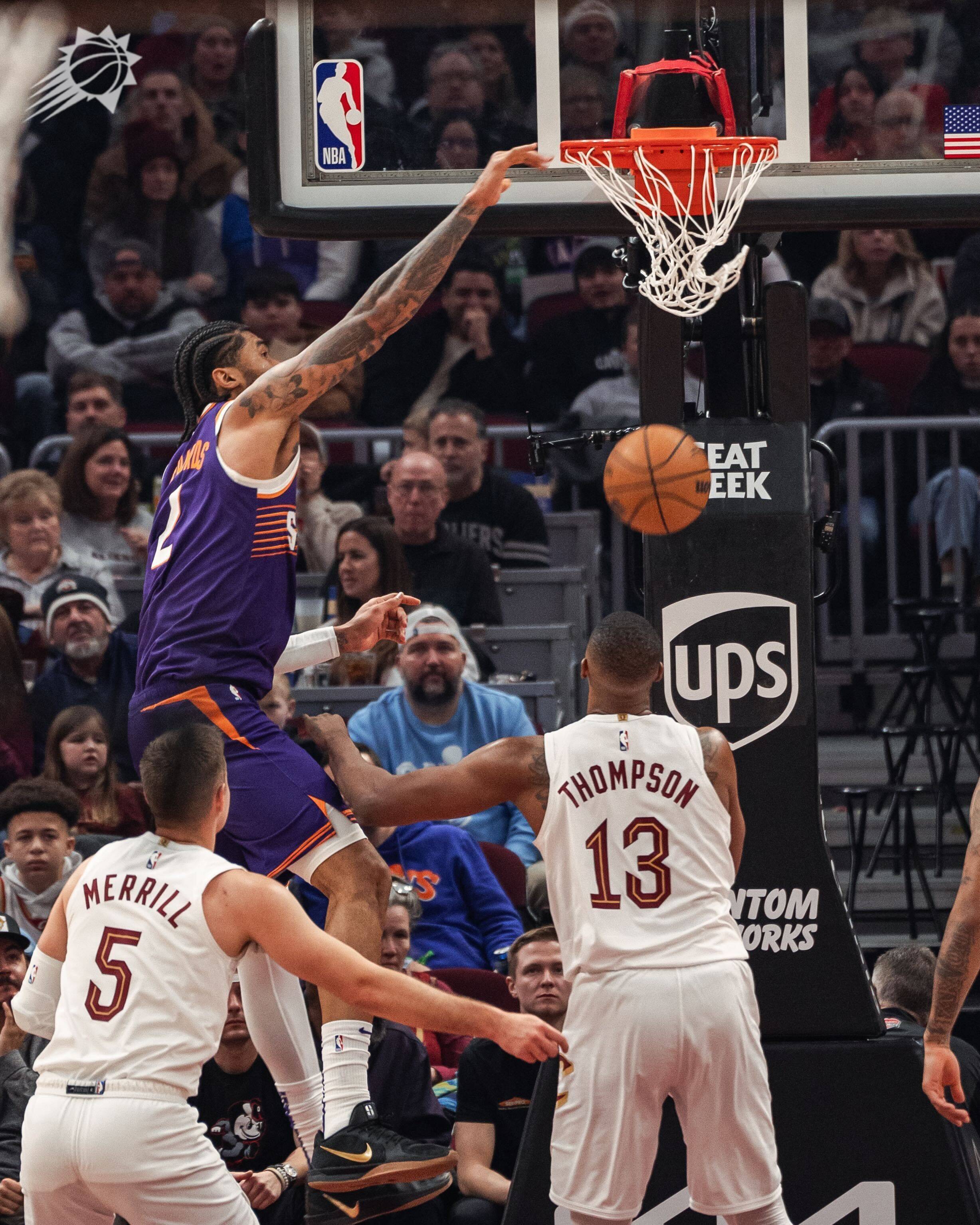 火箭横扫鹈鹕，米切尔刷新纪录的简单介绍