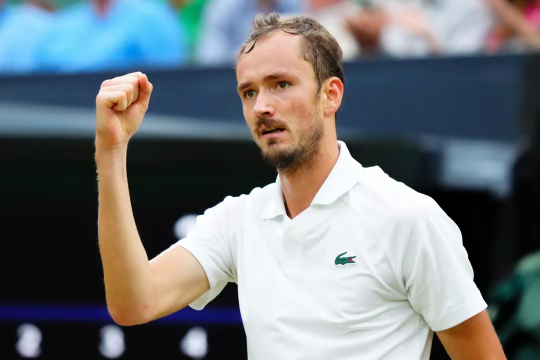 关于澳大利亚网球队横扫日本网球队，梅德韦杰夫制霸全场的信息