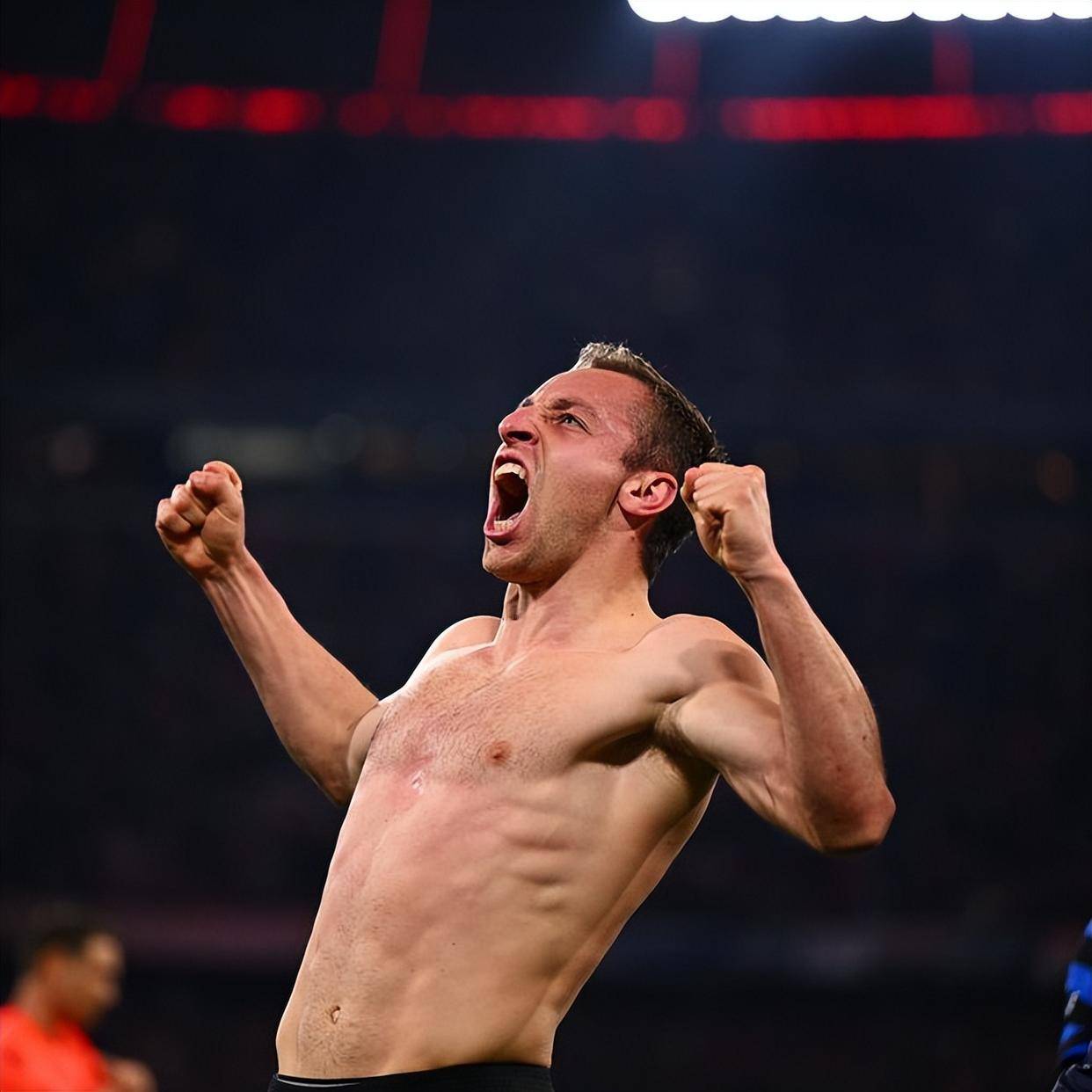 国际米兰强势拜仁,穆勒送出助攻 国际米兰强势拜仁,穆勒送出助攻