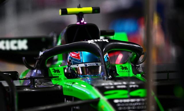 包含梅赛德斯翻盘迈凯伦，周冠宇高光表现的词条