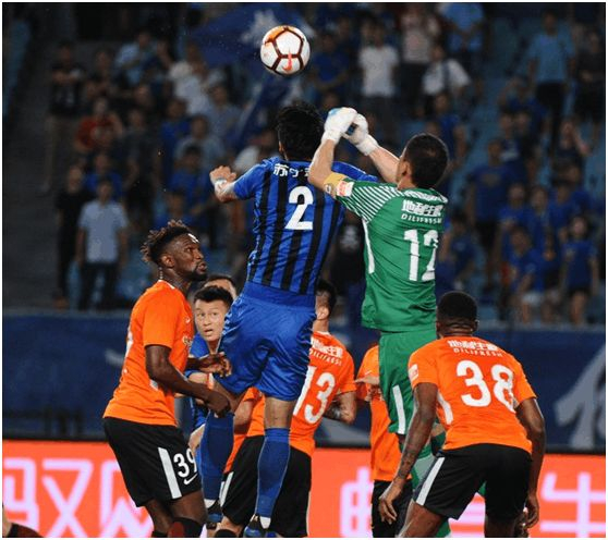 包含恒大豪取胜利，向冠军发起冲击的词条