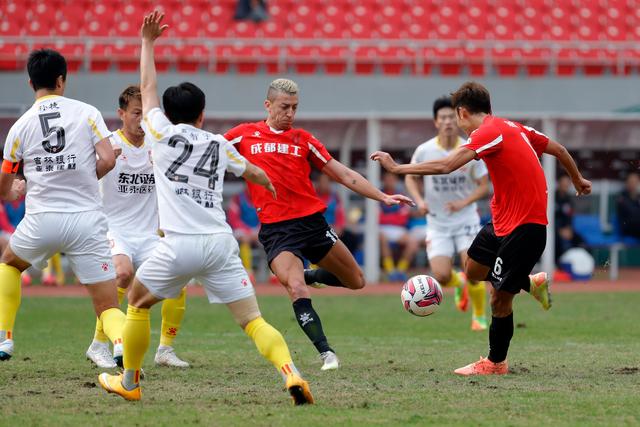 亚泰一方北城战平成都兴城人，无分高低的简单介绍