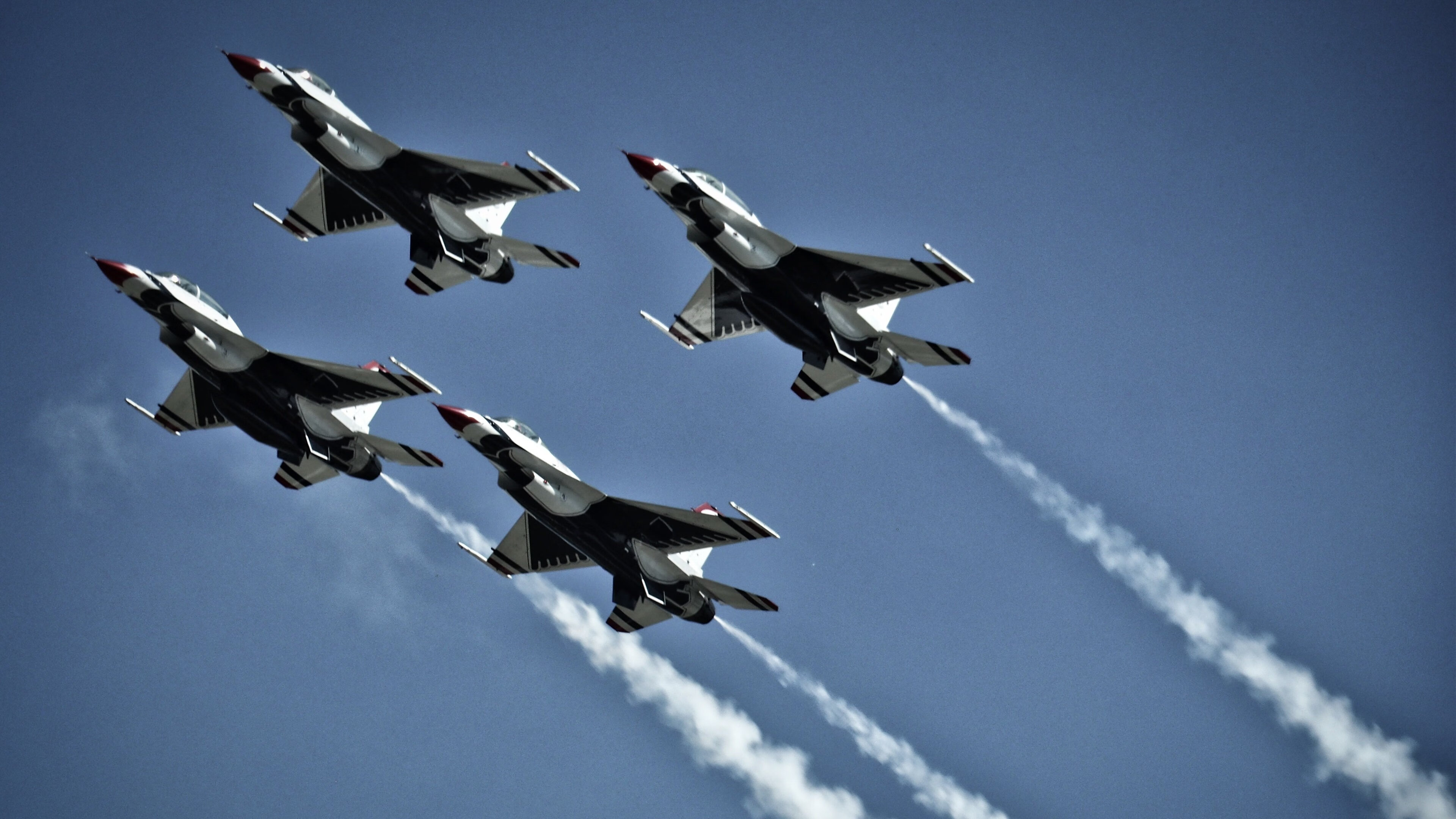 哈登全程高能输出，广东队正面击溃雷霆