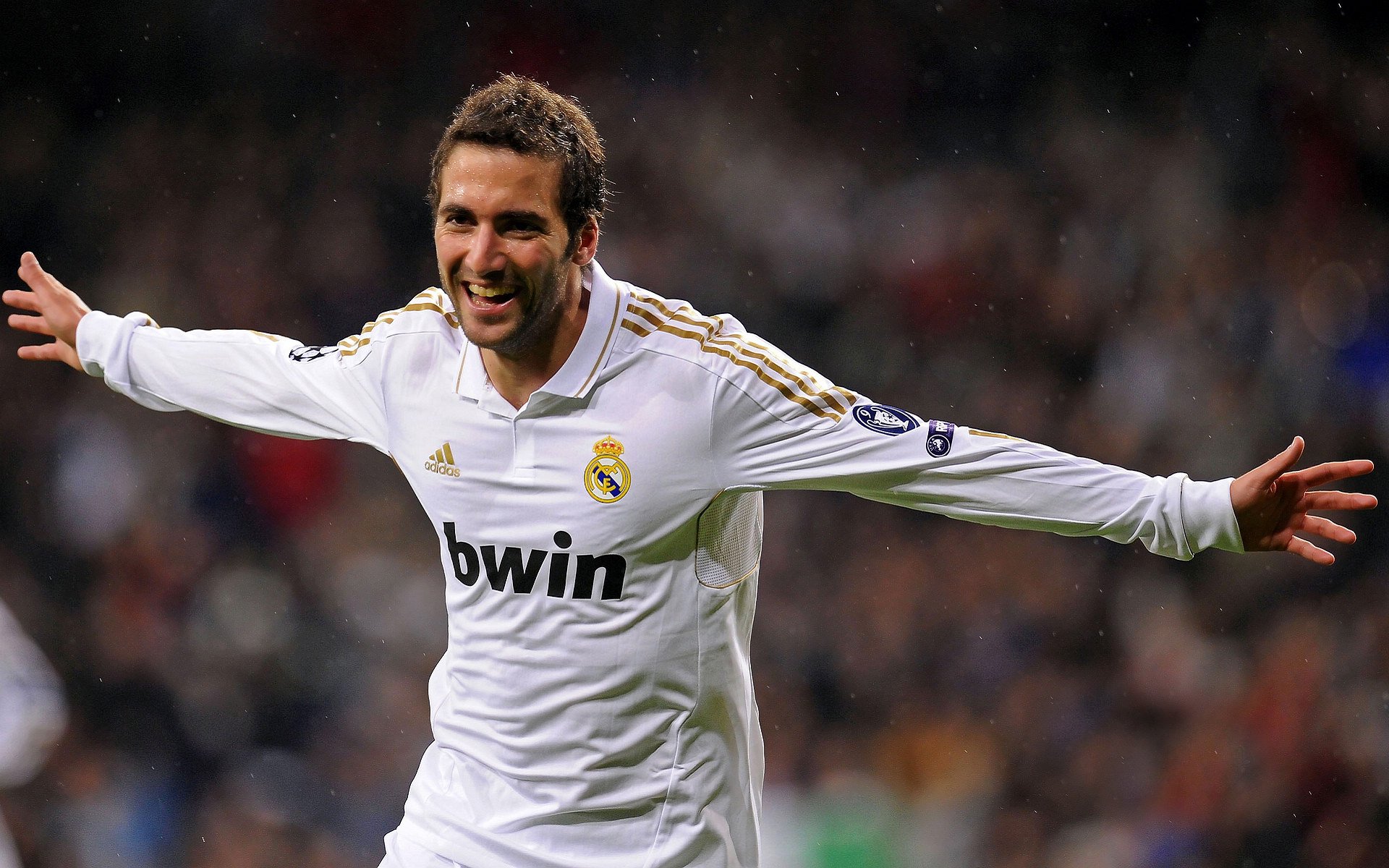 意甲焦点战之夜，切特关键时刻站出来，一锤定音铸就经典